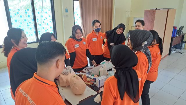 PELATIHAN BTCLS HARI 1 RSUD NNK